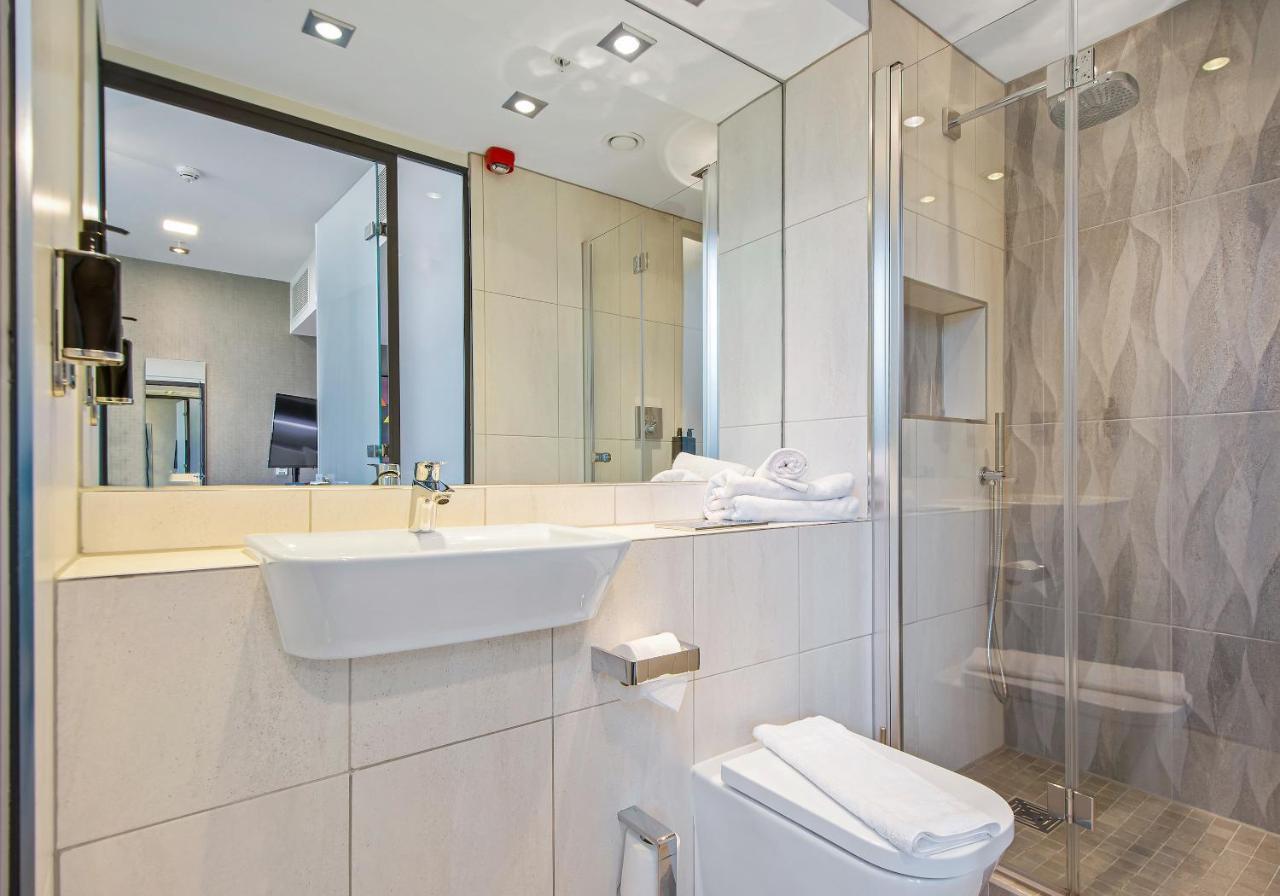 Roomzzz Victoria Манчестер